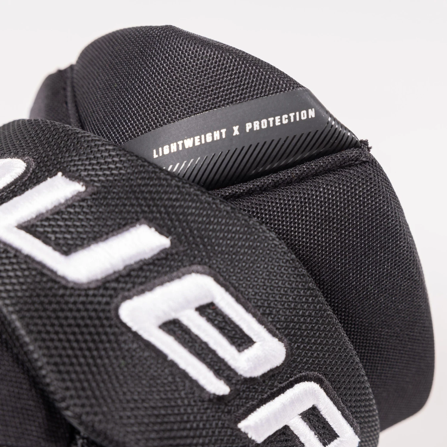 Bauer Vapor 3X Pro Intermediate Hockey Gloves 8 Bauer Vapor 3X Pro Intermediate Hockey Gloves - Image 6