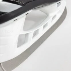 Bauer Lil Rookie Adjustable Junior Hockey Skate -Outlet Hockey Store bauer hockey skates bauer lil rookie adjustable junior hockey skate 2jr 5jr r 30560514474050