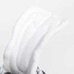 Bauer Lil Rookie Adjustable Junior Hockey Skate -Outlet Hockey Store bauer hockey skates bauer lil rookie adjustable junior hockey skate 2jr 5jr r 30560514736194