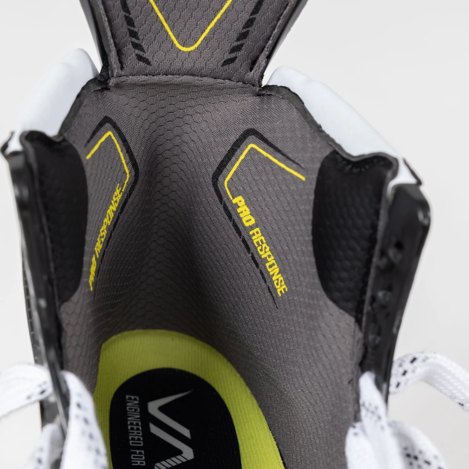 Bauer Vapor 3X Pro Intermediate Roller Hockey Skates 21 Bauer Vapor 3X Pro Intermediate Roller Hockey Skates - Image 19