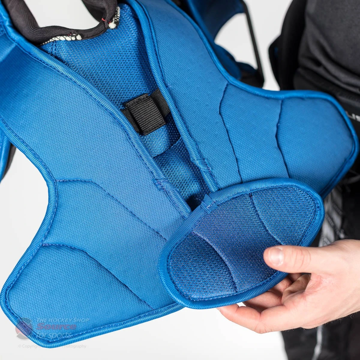 Bauer Nexus 2N Senior Hockey Shoulder Pads 15 Bauer Nexus 2N Senior Hockey Shoulder Pads - Image 13