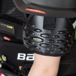 Bauer Vapor Hyperlite Junior Hockey Shoulder Pads 38 Bauer Vapor Hyperlite Junior Hockey Shoulder Pads -Outlet Hockey Store bauer shoulder pads bauer vapor hyperlite junior hockey shoulder pads 29086237098050