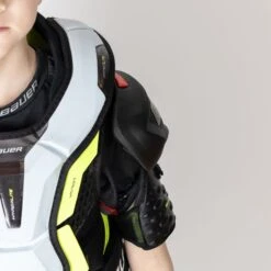 Bauer Vapor Hyperlite Junior Hockey Shoulder Pads 28 Bauer Vapor Hyperlite Junior Hockey Shoulder Pads -Outlet Hockey Store bauer shoulder pads bauer vapor hyperlite junior hockey shoulder pads 29086238048322
