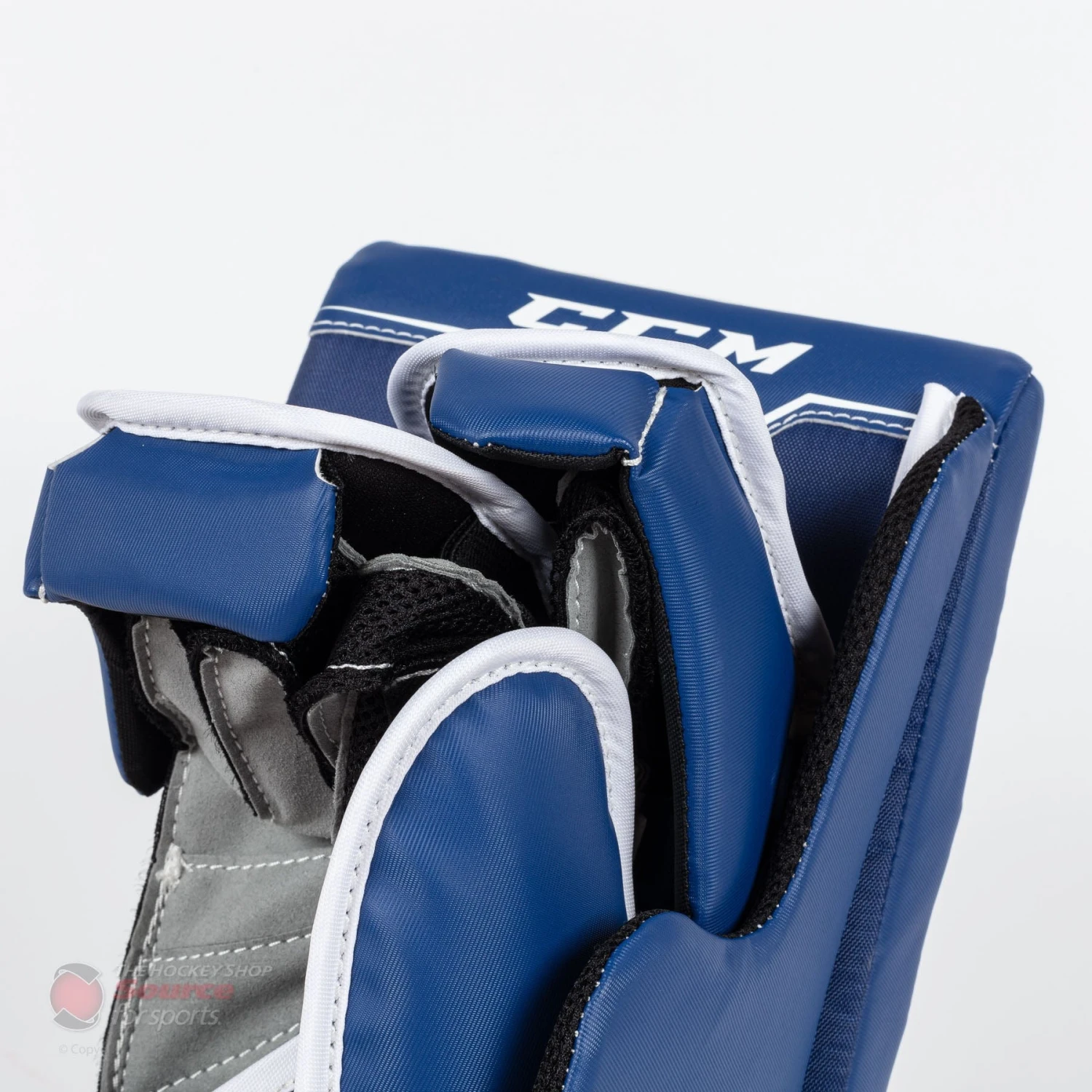 CCM Axis A1.5 Junior Goalie Blocker - Source Exclusive 10 CCM Axis A1.5 Junior Goalie Blocker - Source Exclusive - Image 8