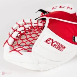 CCM Extreme Flex 4 Pro Senior Goalie Catcher -Outlet Hockey Store ccm catchers ccm extreme flex 4 pro senior goalie catcher 5314627010626