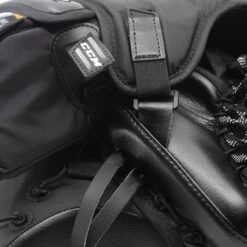 CCM Extreme Flex 5 Senior Goalie Catcher - 580 Break Angle -Outlet Hockey Store ccm catchers ccm extreme flex 5 senior goalie catcher 580 break angle 28808150614082