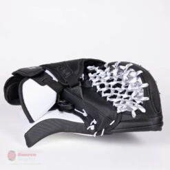 CCM Extreme Flex E5.5 Senior Goalie Catcher - Source Exclusive 19 CCM Extreme Flex E5.5 Senior Goalie Catcher - Source Exclusive -Outlet Hockey Store ccm catchers ccm extreme flex e5 5 senior goalie catcher source exclusive 28235123490882