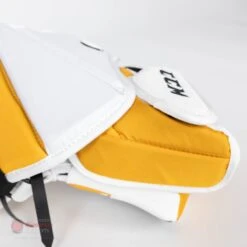 CCM Extreme Flex E5.9 Senior Goalie Catcher -Outlet Hockey Store ccm catchers ccm extreme flex e5 9 senior goalie catcher 27988525285442