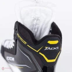 CCM Tacks 9060 Senior Goalie Skates -Outlet Hockey Store ccm goalie skates ccm tacks 9060 senior goalie skates 4565984510018