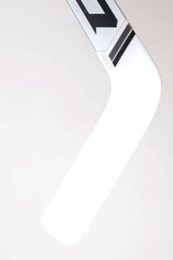 CCM Extreme Flex 4 Pro Senior Goalie Stick 17 CCM Extreme Flex 4 Pro Senior Goalie Stick -Outlet Hockey Store ccm goalie sticks ccm extreme flex 4 pro senior goalie stick 28777367928898