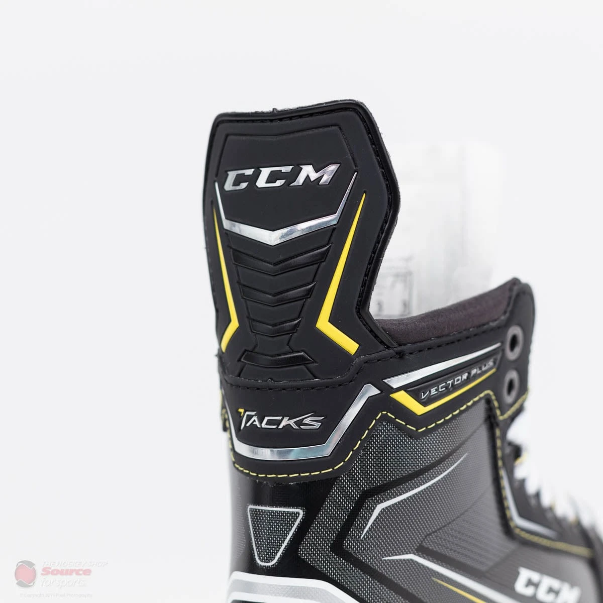 CCM Tacks Vector Plus Senior Hockey Skates (2018) 7 CCM Tacks Vector Plus Senior Hockey Skates (2018) - Image 5