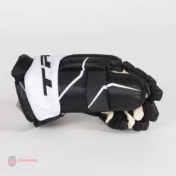 TRUE Catalyst M16 Junior Hockey Gloves S21 -Outlet Hockey Store true gloves true catalyst m16 junior hockey gloves 28534937419842