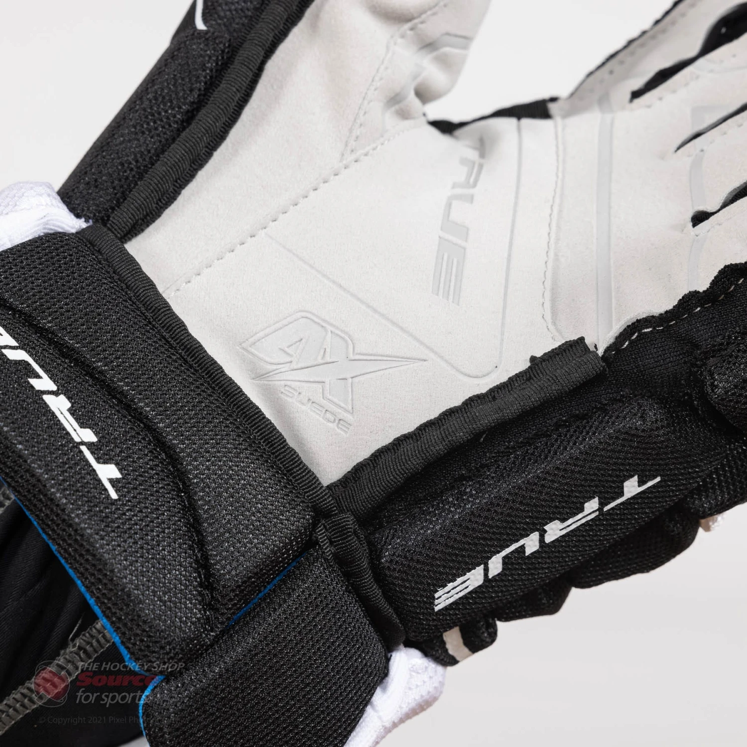 TRUE Catalyst Pro Senior Hockey Gloves 12 TRUE Catalyst Pro Senior Hockey Gloves - Image 10