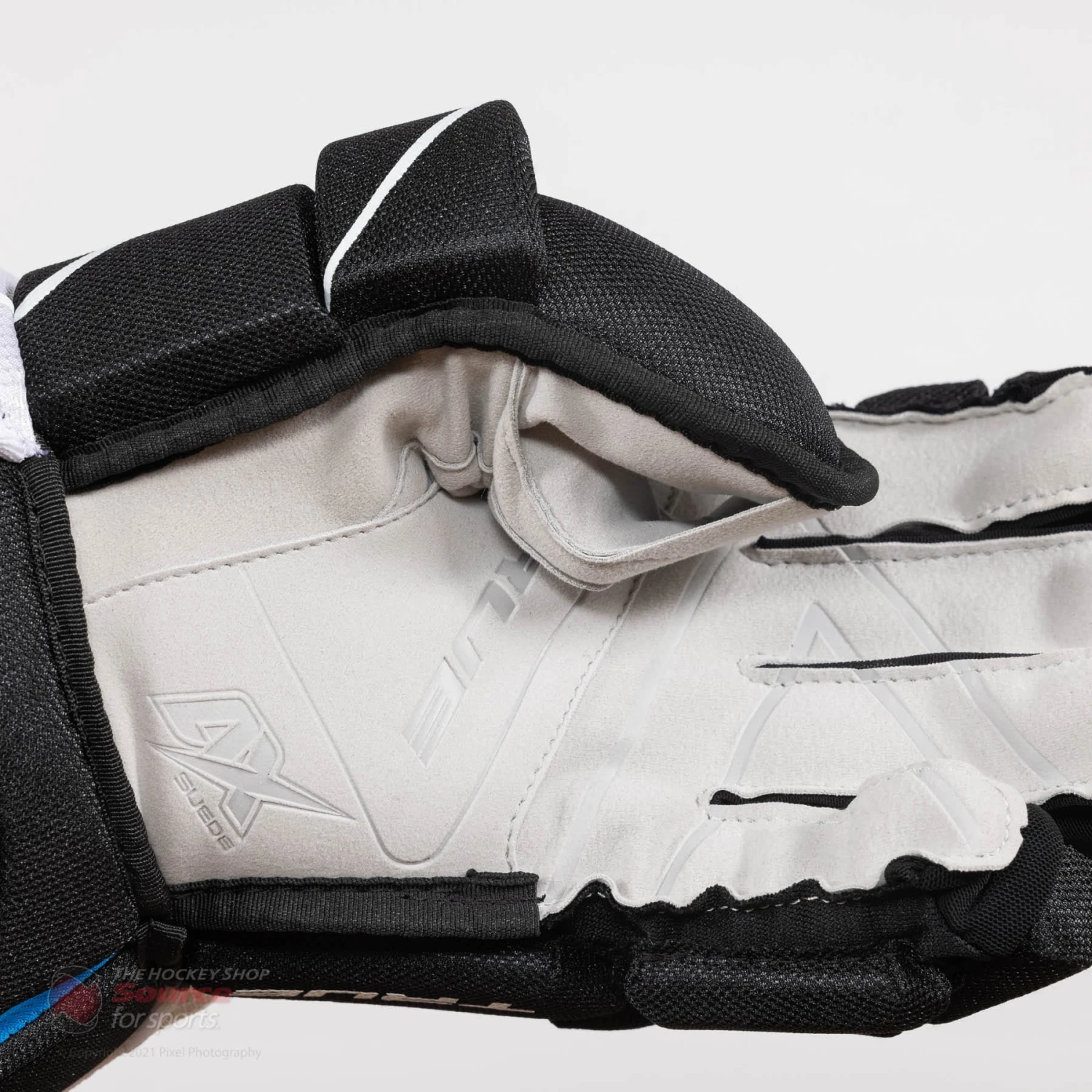 TRUE Catalyst Pro Senior Hockey Gloves 11 TRUE Catalyst Pro Senior Hockey Gloves - Image 9