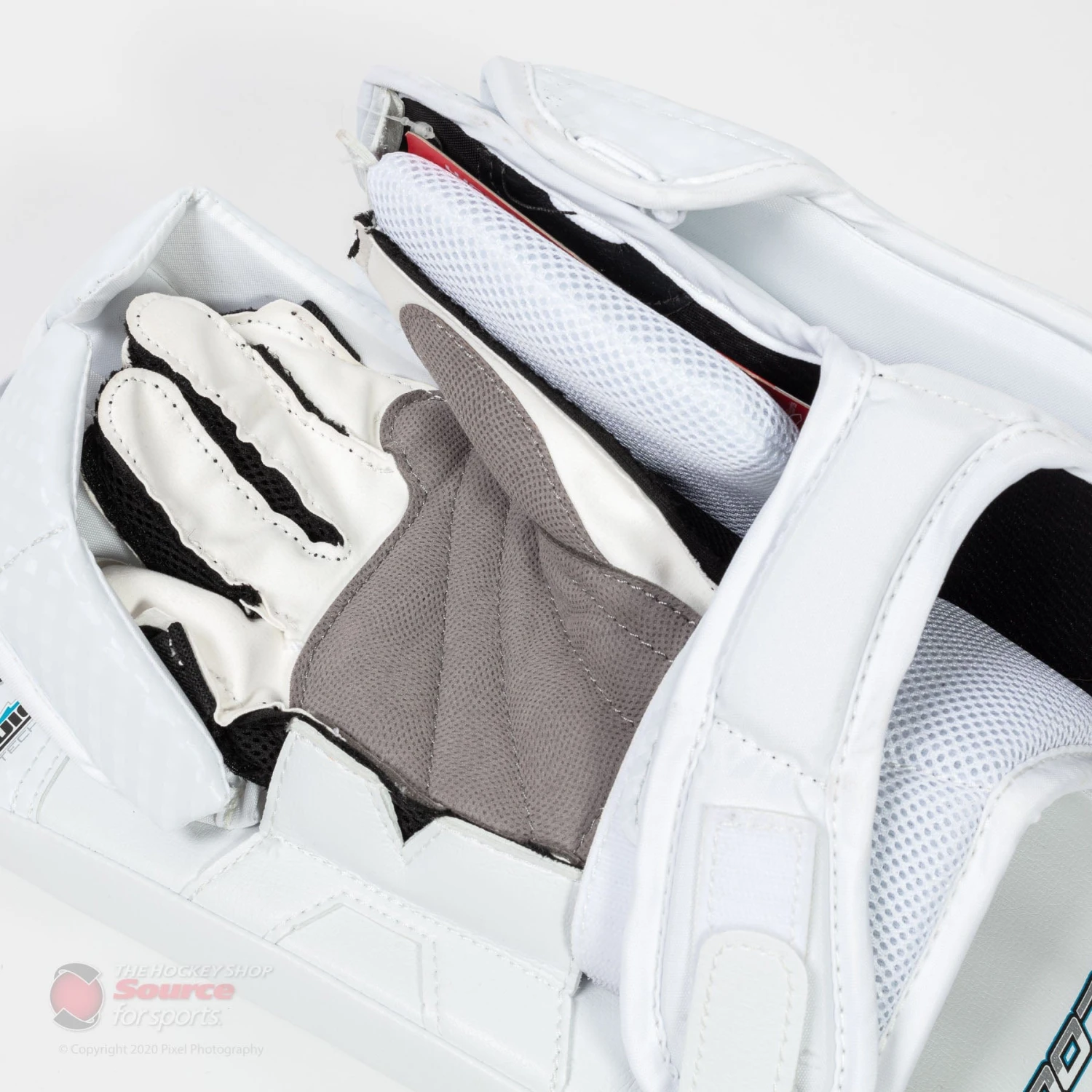 Vaughn Velocity V9 Pro Senior Goalie Blocker 6 Vaughn Velocity V9 Pro Senior Goalie Blocker - Image 4