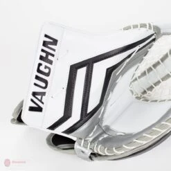 Vaughn Velocity Pro V Elite 2 Pro Carbon Senior Goalie Catcher 16 Vaughn Velocity Pro V Elite 2 Pro Carbon Senior Goalie Catcher -Outlet Hockey Store vaughn catchers vaughn velocity pro v elite 2 pro carbon senior goalie catcher 30365548511298