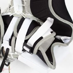 Vaughn Velocity Pro V Elite 2 Pro Carbon Senior Goalie Catcher 25 Vaughn Velocity Pro V Elite 2 Pro Carbon Senior Goalie Catcher -Outlet Hockey Store vaughn catchers vaughn velocity pro v elite 2 pro carbon senior goalie catcher 5670451675202