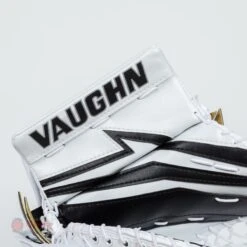 Vaughn Velocity V9 Intermediate Goalie Catcher -Outlet Hockey Store vaughn catchers vaughn velocity v9 intermediate goalie catcher 14508996427842