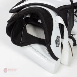 Vaughn Velocity V9 XP Pro Carbon Senior Goalie Catcher -Outlet Hockey Store vaughn catchers vaughn velocity v9 xp pro carbon senior goalie catcher 14508907659330