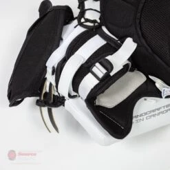 Vaughn Velocity V9 XP Pro Carbon Senior Goalie Catcher -Outlet Hockey Store vaughn catchers vaughn velocity v9 xp pro carbon senior goalie catcher 14508907855938