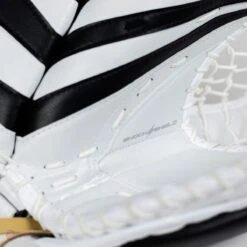 Vaughn Ventus SLR2 Pro Carbon Senior Goalie Catcher -Outlet Hockey Store vaughn catchers vaughn ventus slr2 pro carbon senior goalie catcher 28702202822722