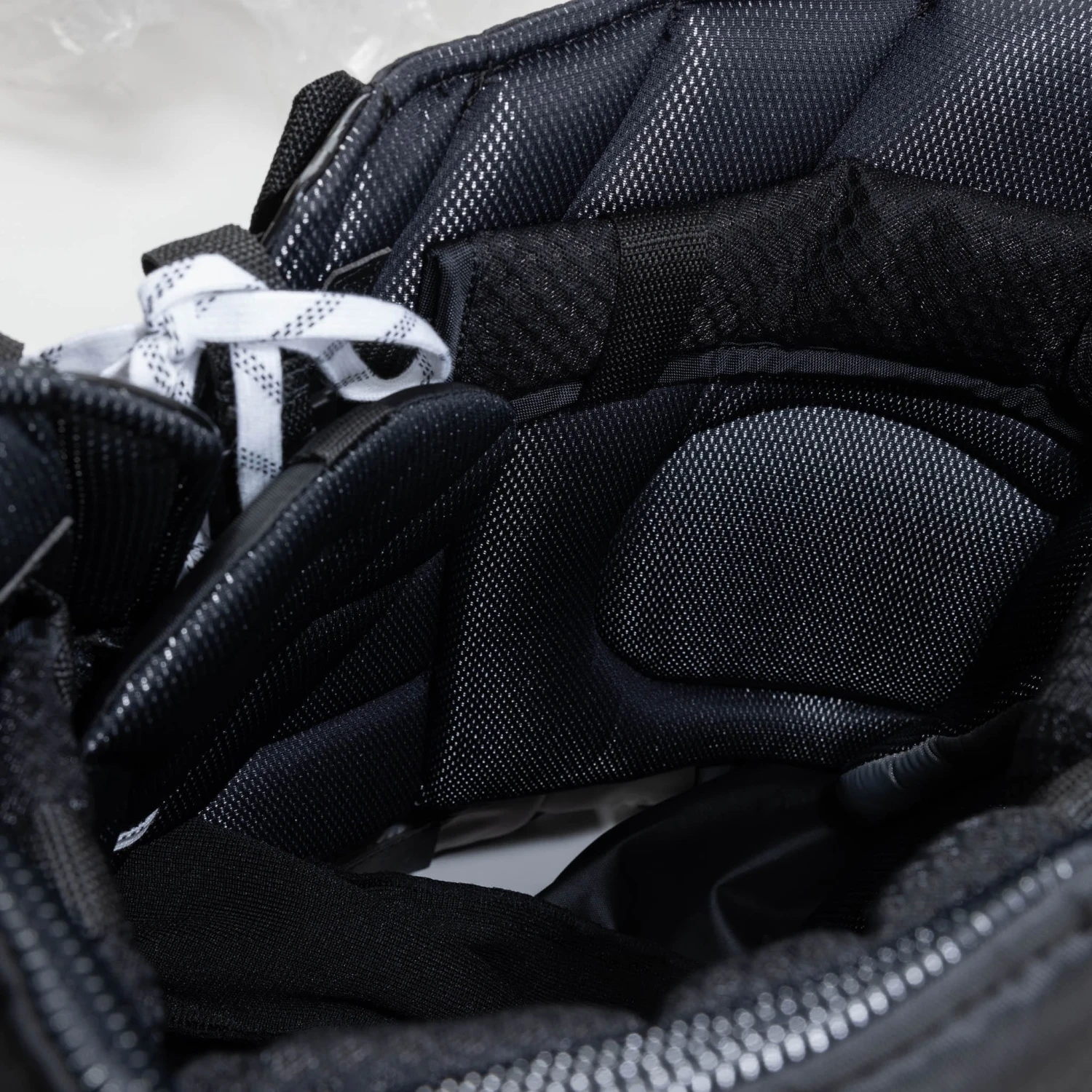 Vaughn Ventus SLR3 Junior Goalie Pants 11 Vaughn Ventus SLR3 Junior Goalie Pants - Image 9