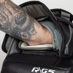 Warrior Ritual G5 Pro Senior Goalie Catcher -Outlet Hockey Store warrior catchers warrior ritual g5 pro senior goalie catcher 14051004842050