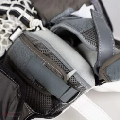 Warrior Ritual GT2 Senior Goalie Catcher -Outlet Hockey Store warrior catchers warrior ritual gt2 senior goalie catcher 5024717832258